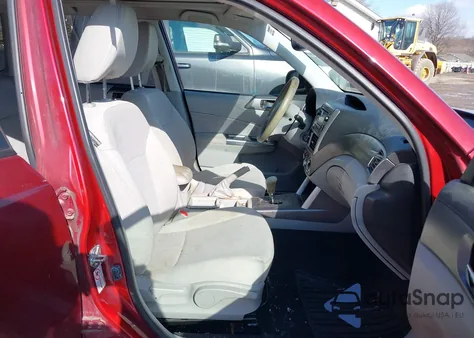 2013 Subaru Forester 2.5X z USA, uszkodzony, nr VIN JF2SHGAC8DH417720